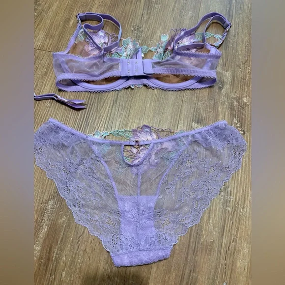 Honey Birdette Purple Lace Bra with Intricate Details - Picture 4 of 7